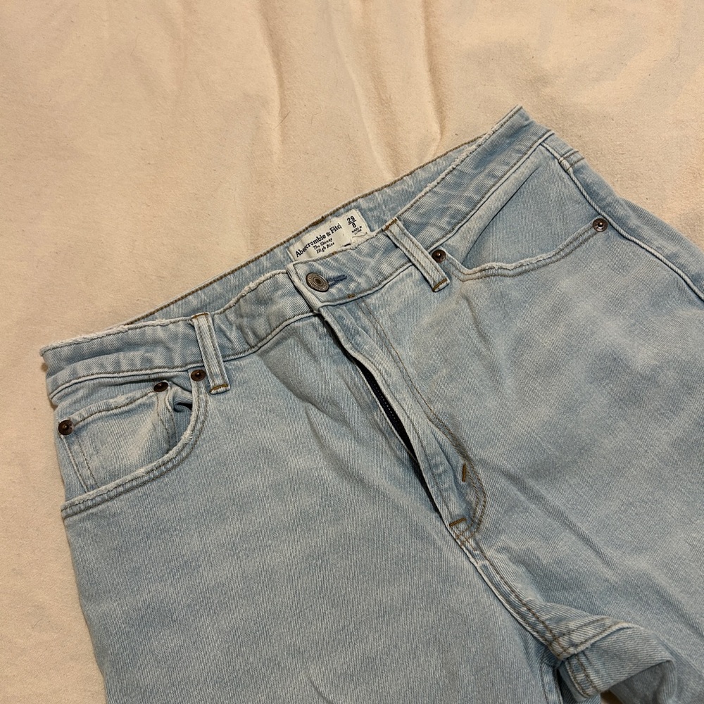 Abercrombie & Fitch Women’s Light Blue Skinny Jeans